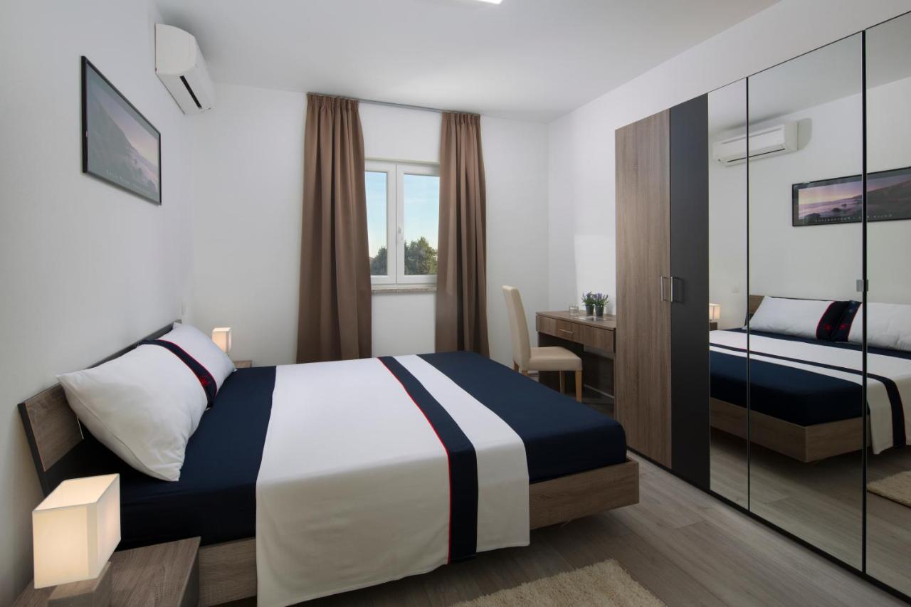 Villa Bella Vista Koromačno Екстериор снимка