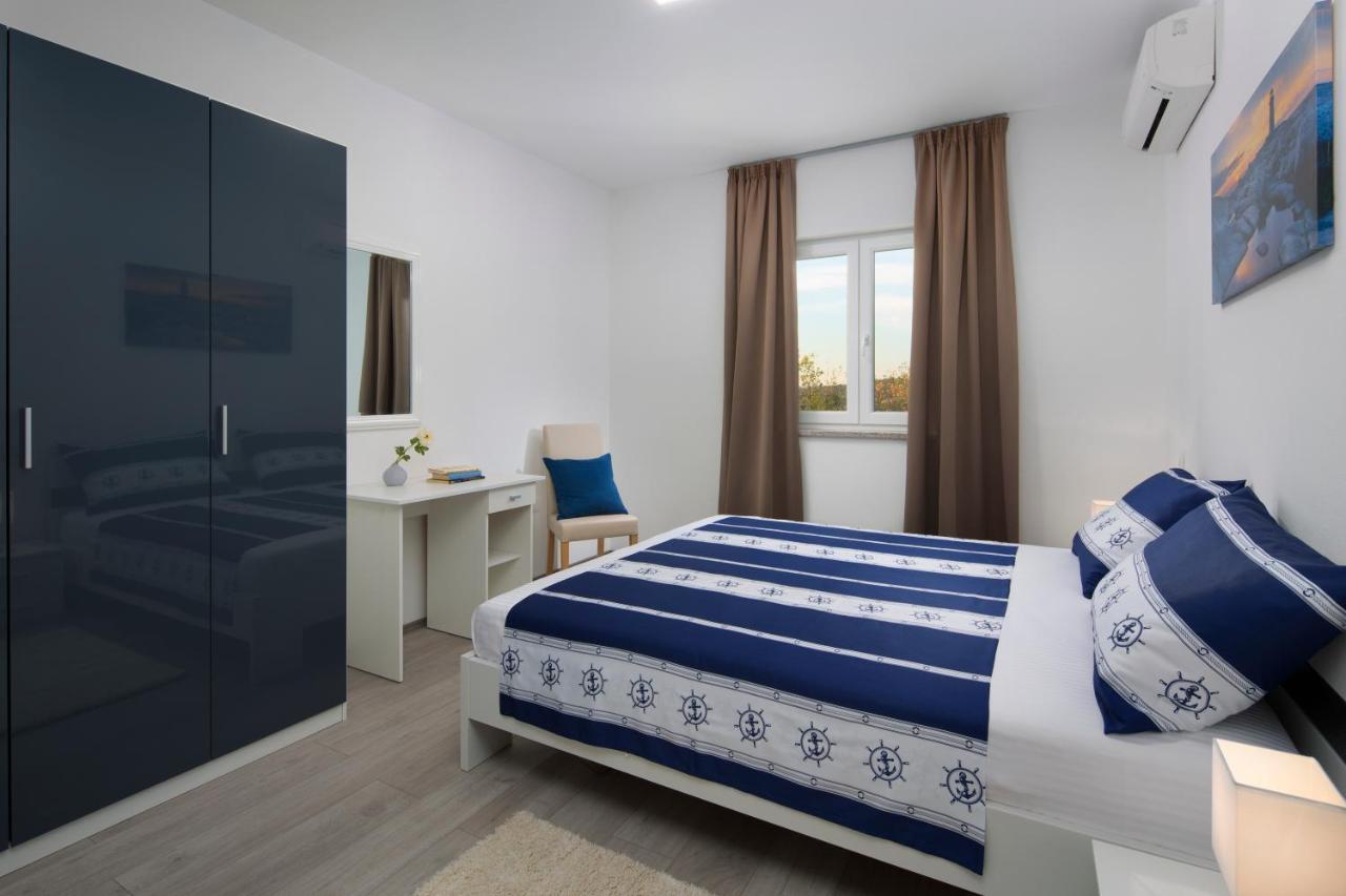 Villa Bella Vista Koromačno Екстериор снимка